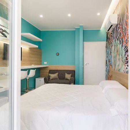 Abissi Room One Step From The Sea Trani Exterior foto