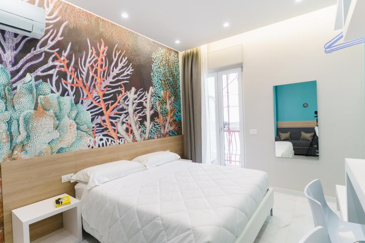 Abissi Room One Step From The Sea Trani Exterior foto